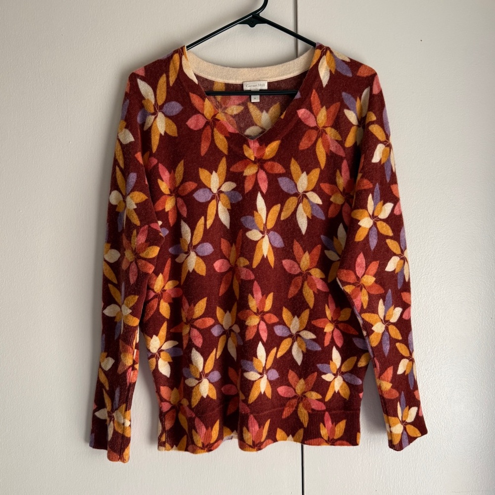 Garnet Hill 100% Cashmere V Neck Sweater Flowers Fall Autumn Womens Size Medium
